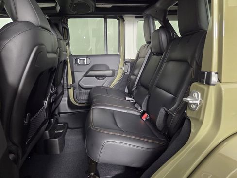 New 2026 Jeep Wrangler Unlimited Sahara AWD/4WD image 18