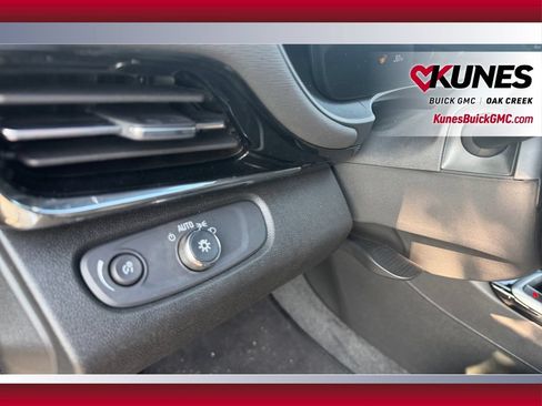 Used 2026 Buick Envista Sport Touring w/ Convenience I Package FWD image 19