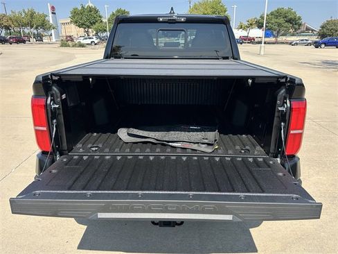 Used 2024 Toyota Tacoma TRD Pro image 36