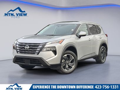 Used 2025 Nissan Rogue SV w/ SV Premium Package