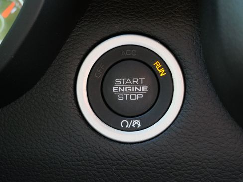 Used 2020 RAM 1500 Big Horn AWD/4WD image 30