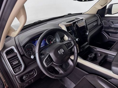 Used 2019 RAM 1500 Laramie AWD/4WD image 25