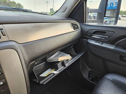 Used 2013 Chevrolet Silverado 2500 LTZ w/ LTZ Plus Package AWD/4WD image 16
