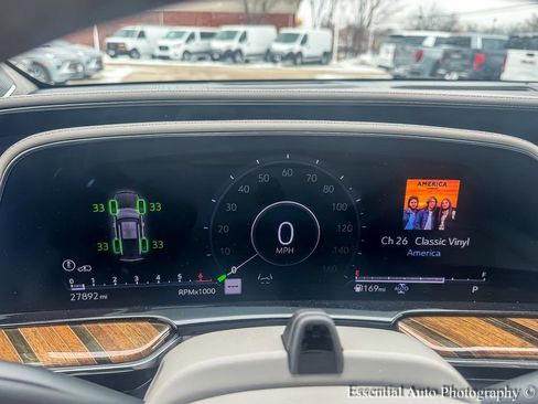 Used 2023 Cadillac Escalade Sport Platinum image 18