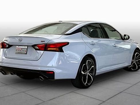 Certified 2024 Nissan Altima 2.5 SR FWD image 13