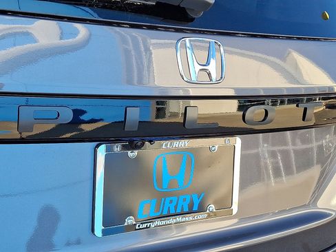 New 2025 Honda Pilot EX-L image 11