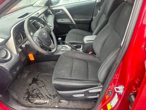 Used 2015 Toyota RAV4 XLE FWD image 12