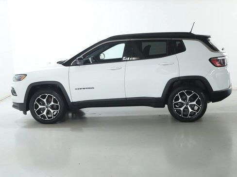Used 2025 Jeep Compass Limited AWD/4WD image 45