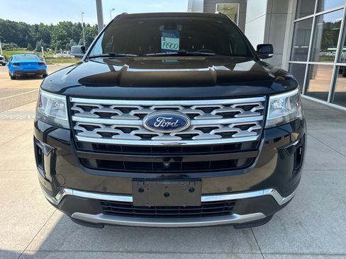 Used 2018 Ford Explorer Limited w/ Equipment Group 301A AWD/4WD image 11
