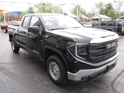 Used 2024 GMC Sierra 1500 Pro w/ Pro Value Package AWD/4WD image 5