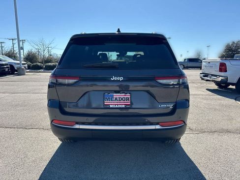 New 2026 Jeep Grand Cherokee Limited RWD image 5