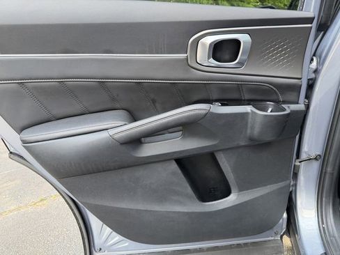 Certified 2023 Kia Sorento SX FWD image 28