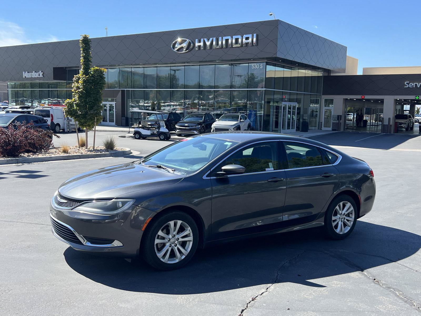 Used 2015 Chrysler 200 Limited w/ Convenience Group FWD image 1