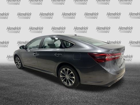 Used 2016 Toyota Avalon XLE Premium FWD image 8