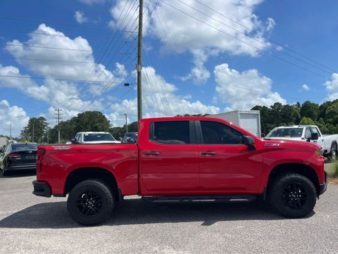 Used 2021 Chevrolet Silverado 1500 Custom Trail Boss w/ LPO, Dark Essentials Package AWD/4WD image 4