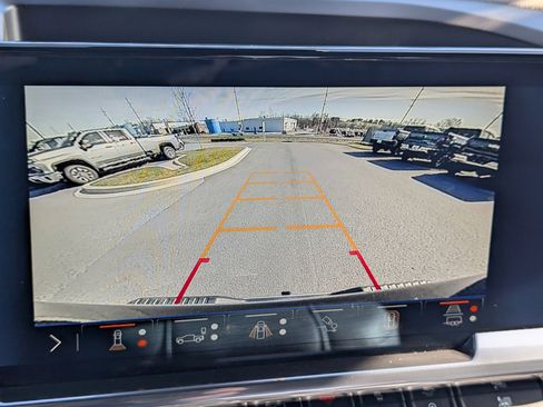 Used 2024 Chevrolet Silverado 1500 LTZ w/ Z71 Off-Road Package image 29