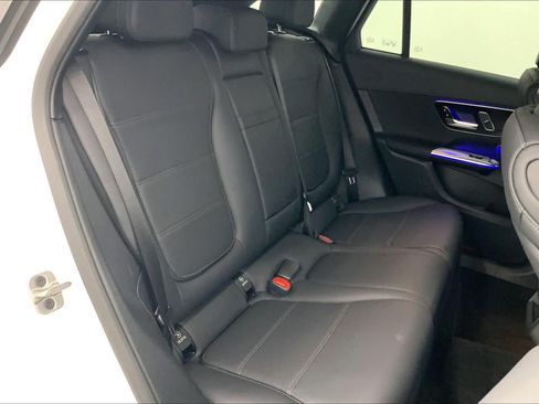 Used 2026 Mercedes-Benz GLC 300 image 13