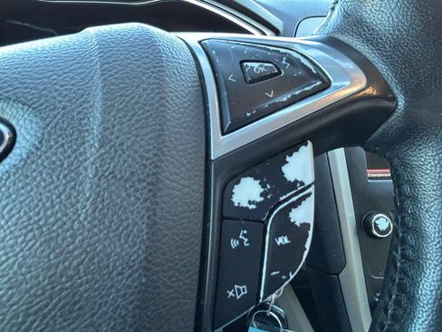 Used 2013 Ford Fusion SE FWD image 19