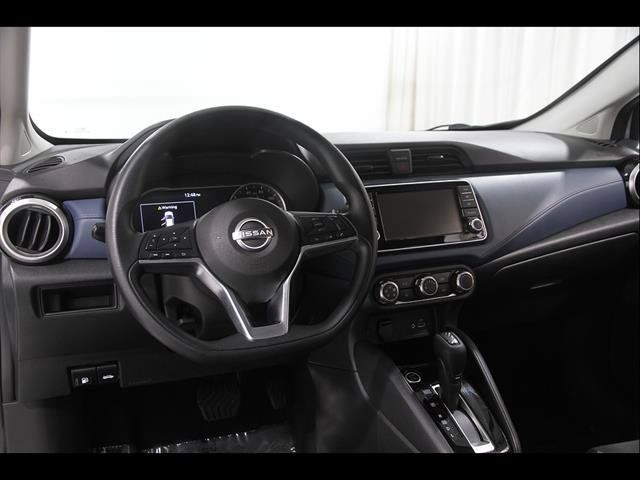 Used 2025 Nissan Versa SV FWD image 6