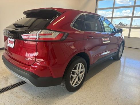 Used 2024 Ford Edge SEL w/ Convenience Package AWD/4WD image 7