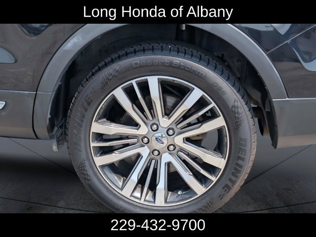 Used 2017 Ford Explorer Platinum AWD/4WD image 11