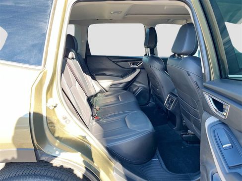 Used 2022 Subaru Forester Limited image 30