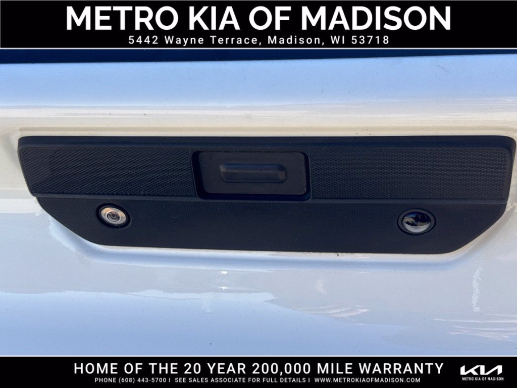 Used 2019 Chevrolet Silverado 1500 LTZ AWD/4WD image 37