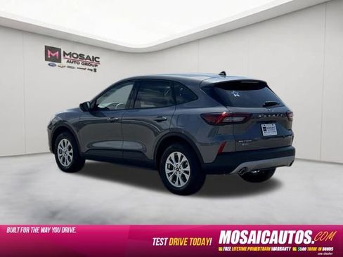 Used 2025 Ford Escape Active w/ Cold Weather Package AWD/4WD image 5
