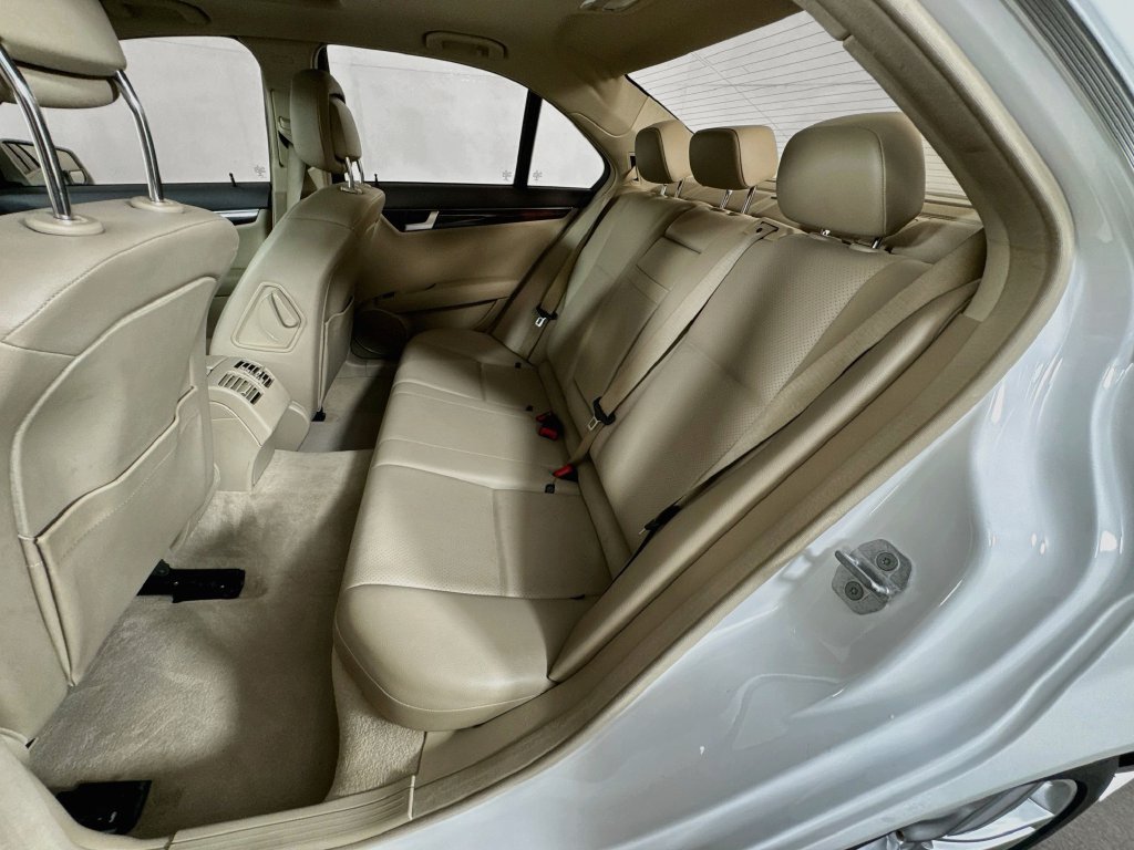 Used 2014 Mercedes-Benz C 250 Sedan image 29