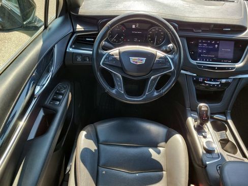 Used 2020 Cadillac XT5 Premium Luxury AWD/4WD image 13