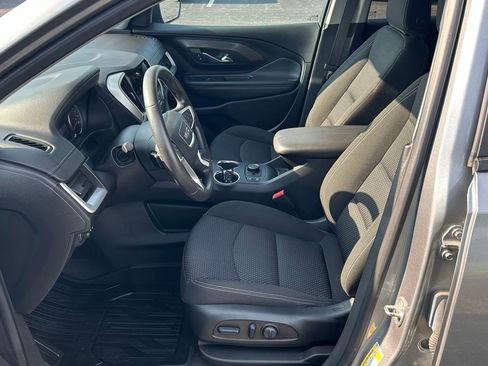Used 2023 GMC Terrain SLE w/ Driver Convenience Package image 22