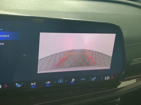 New 2026 Chevrolet Traverse Z71 image 18