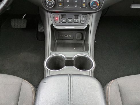 Used 2019 GMC Terrain SLE image 24