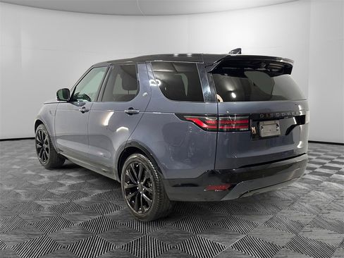 Used 2024 Land Rover Discovery Dynamic SE image 5