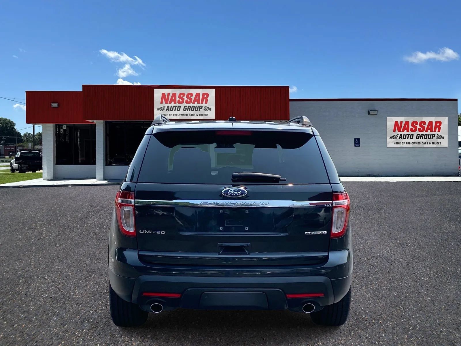 Used 2014 Ford Explorer Limited w/ Equipment Group 301A FWD image 5