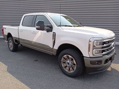 New 2026 Ford F250 King Ranch w/ FX4 Off-Road Package AWD/4WD image 1