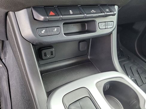 Used 2019 Chevrolet Colorado LT w/ LT Convenience Package image 27