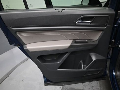 Used 2022 Volkswagen Atlas SE image 28