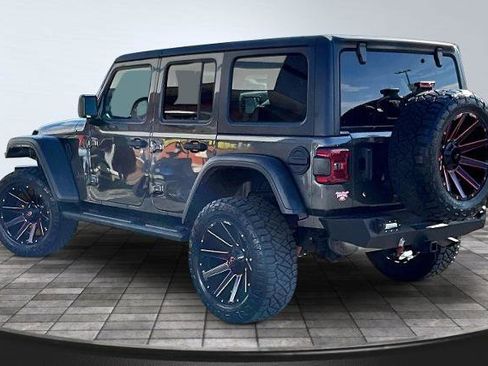 Used 2019 Jeep Wrangler Unlimited Rubicon w/ LED Lighting Group image 2