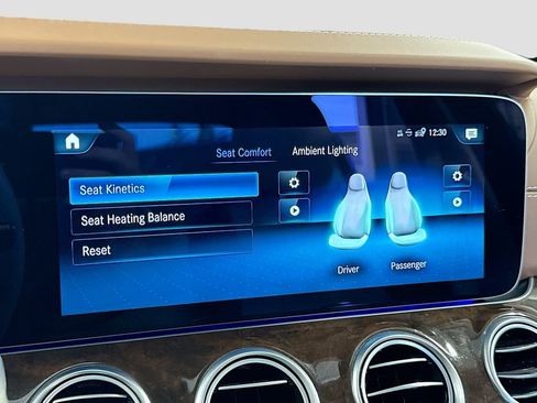 Used 2022 Mercedes-Benz E 450 4MATIC Sedan image 32