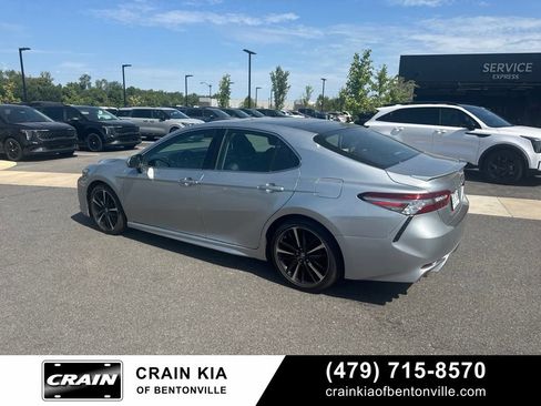 Used 2018 Toyota Camry XSE FWD image 6