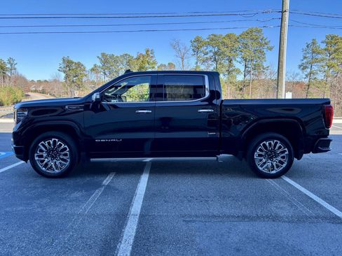 Used 2023 GMC Sierra 1500 Denali Ultimate image 7