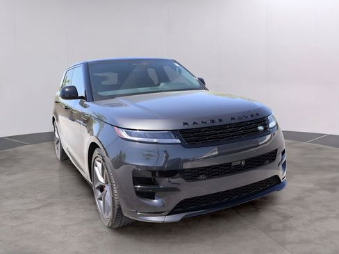 Used 2024 Land Rover Range Rover Sport Dynamic SE AWD/4WD image 5