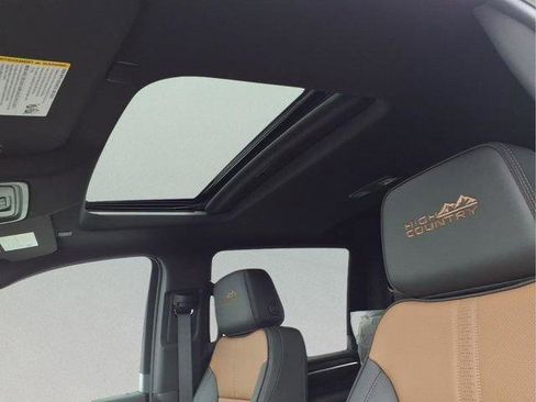 New 2026 Chevrolet Silverado 2500 High Country w/ High Country Premium Package AWD/4WD image 14
