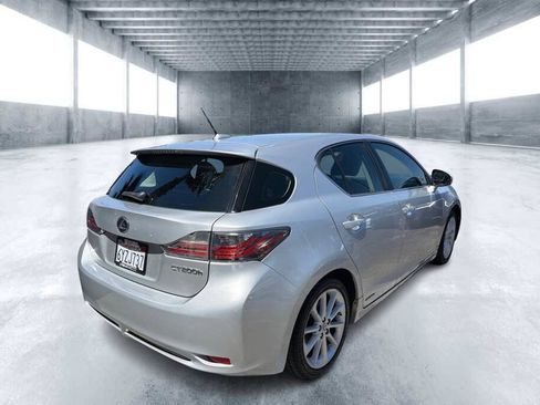 Used 2013 Lexus CT 200h FWD image 3