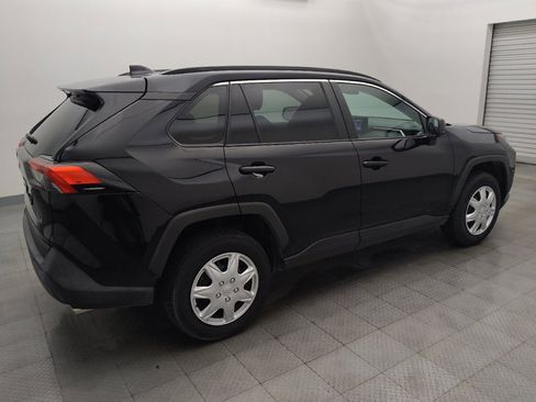 Used 2020 Toyota RAV4 LE image 10