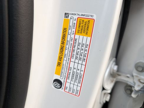 Used 2022 Chevrolet Tahoe High Country image 36