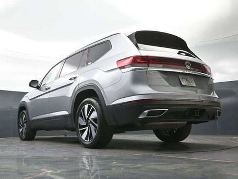 Used 2025 Volkswagen Atlas SE FWD image 47