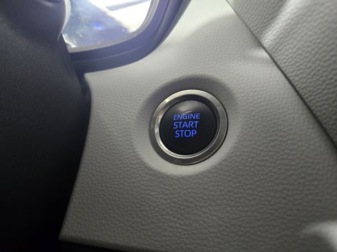 Used 2022 Toyota Corolla SE w/ Carpet Mat Package (TMS) image 24