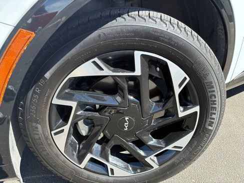 Used 2025 Kia Sportage SX AWD/4WD image 10